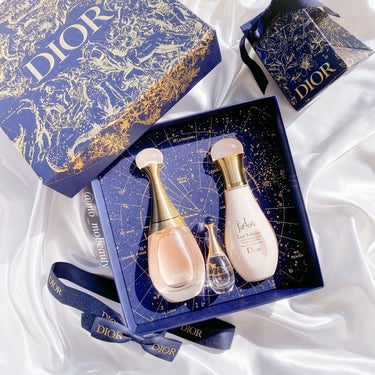 Dior ジャドール ボディ ミルクのクチコミ「ジャドールオードゥパルファンコフレ✨

ずっと欲しかった香水&ボディミルクも
とても良い香りで.....」（1枚目）