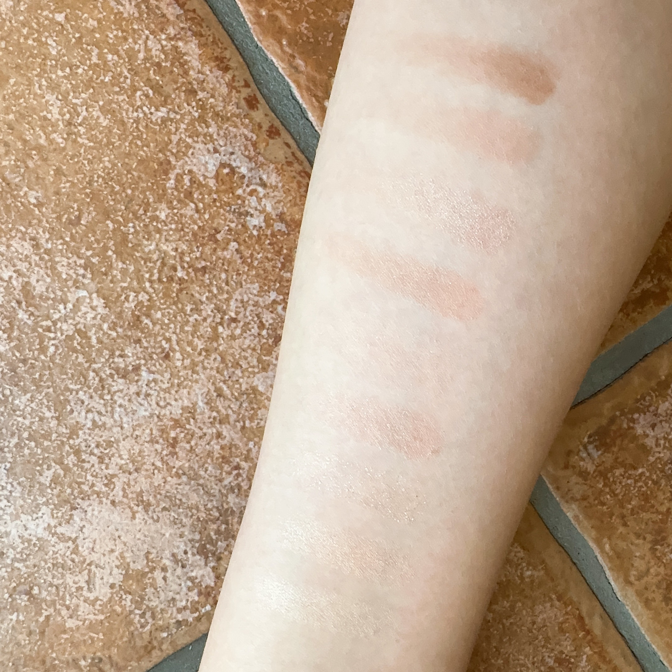 ソフトクレイビームアイシャドウパレット/AMIOK/ジェル・クリームアイシャドウを使ったクチコミ（3枚目）