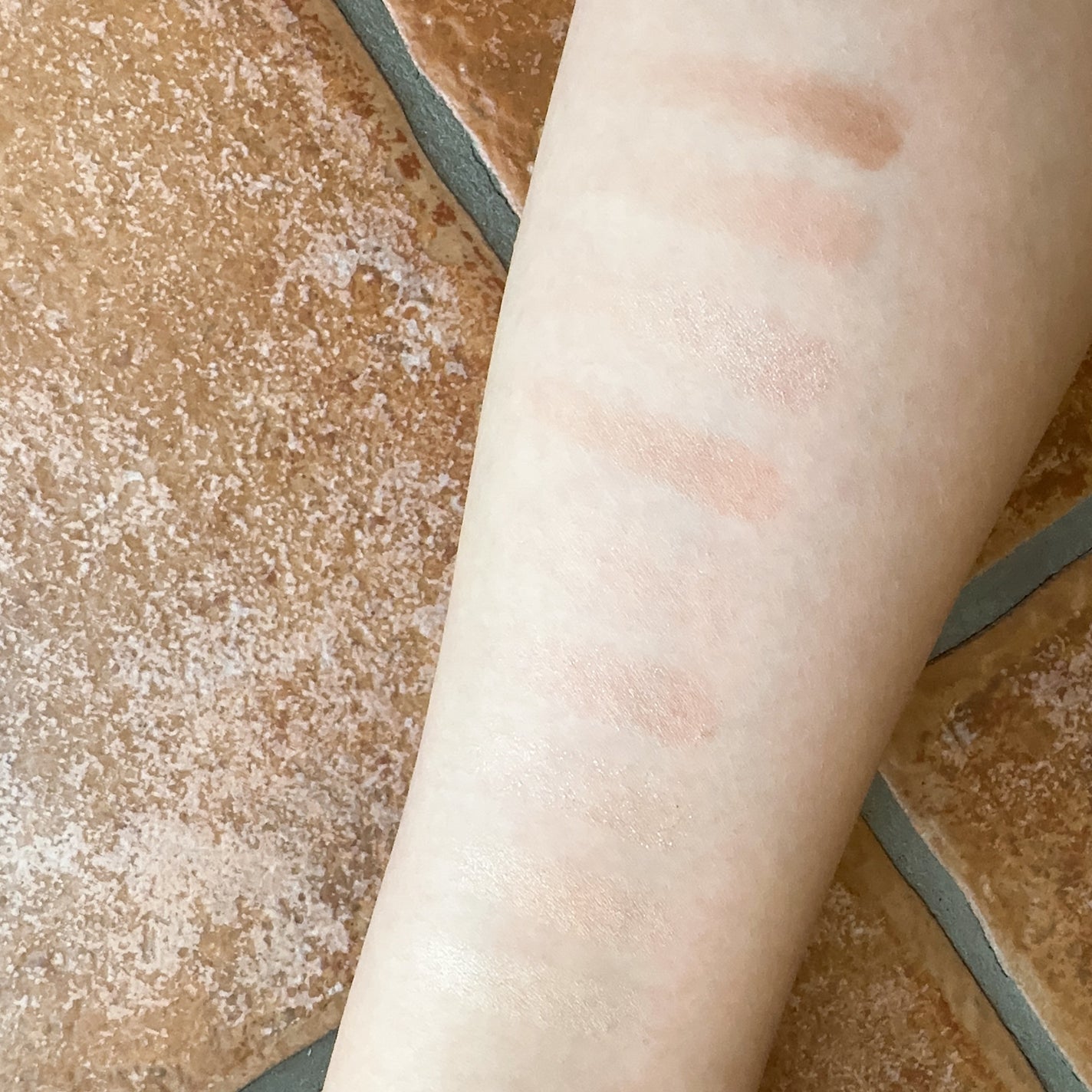 ソフトクレイビームアイシャドウパレット/AMIOK/ジェル・クリームアイシャドウを使ったクチコミ(3枚目)