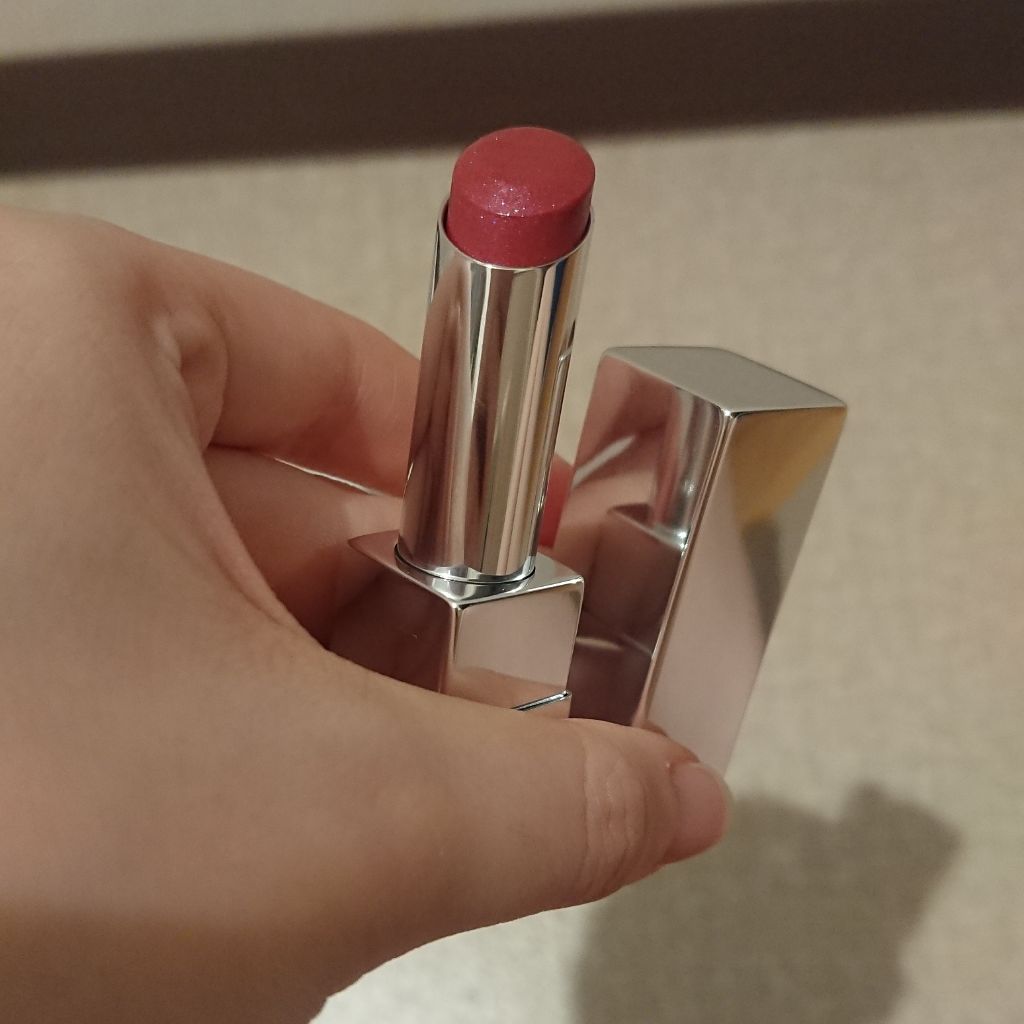 イレジスティブル グローリップス/RMK/口紅を使ったクチコミ(3枚目)