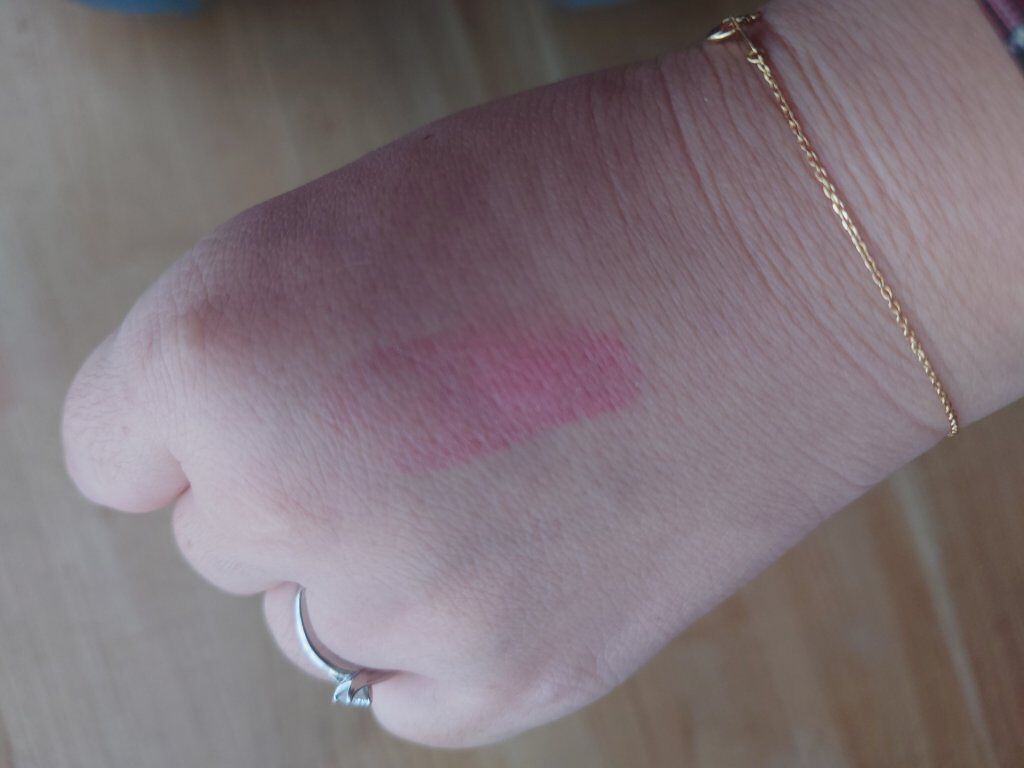 ルージュ マイドレス 05 ruby earrings/JILL STUART/口紅を使ったクチコミ（3枚目）