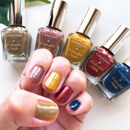 カラフルネイルズ/キャンメイク/マニキュアを使ったクチコミ(4枚目)