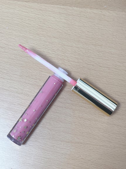 ピュア カラー エンヴィ キッサブル リップ シャイン/ESTEE LAUDER/リップグロスを使ったクチコミ(2枚目)