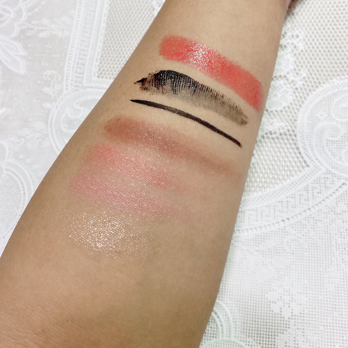 シルキースフレアイズ(マットタイプ)/キャンメイク/アイシャドウパレットを使ったクチコミ(4枚目)