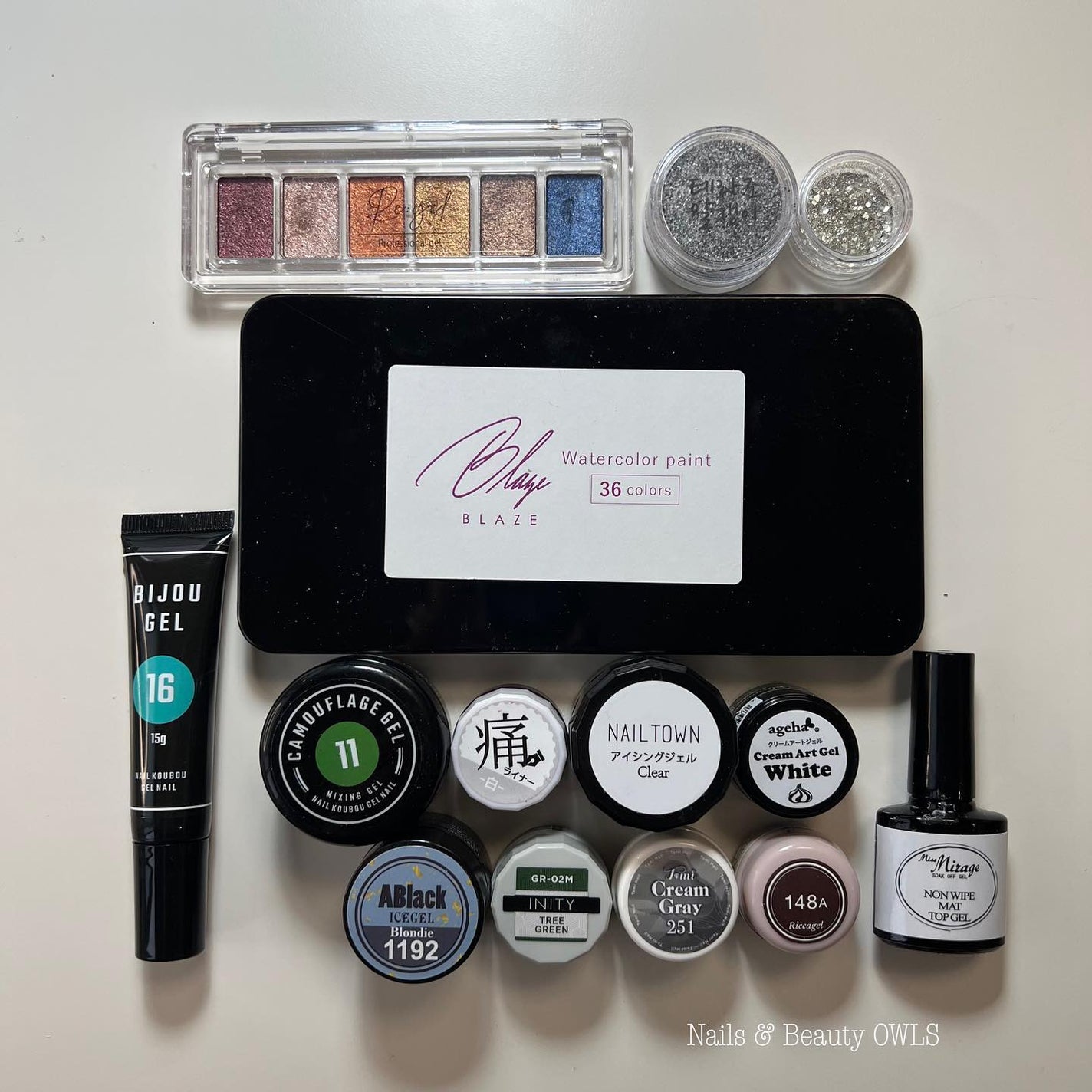 ぴよこれいと あうるす on LIPS 「こう見えて#ウェディングネイルやりたいデザインをばーーーーーっ..」(6枚目)