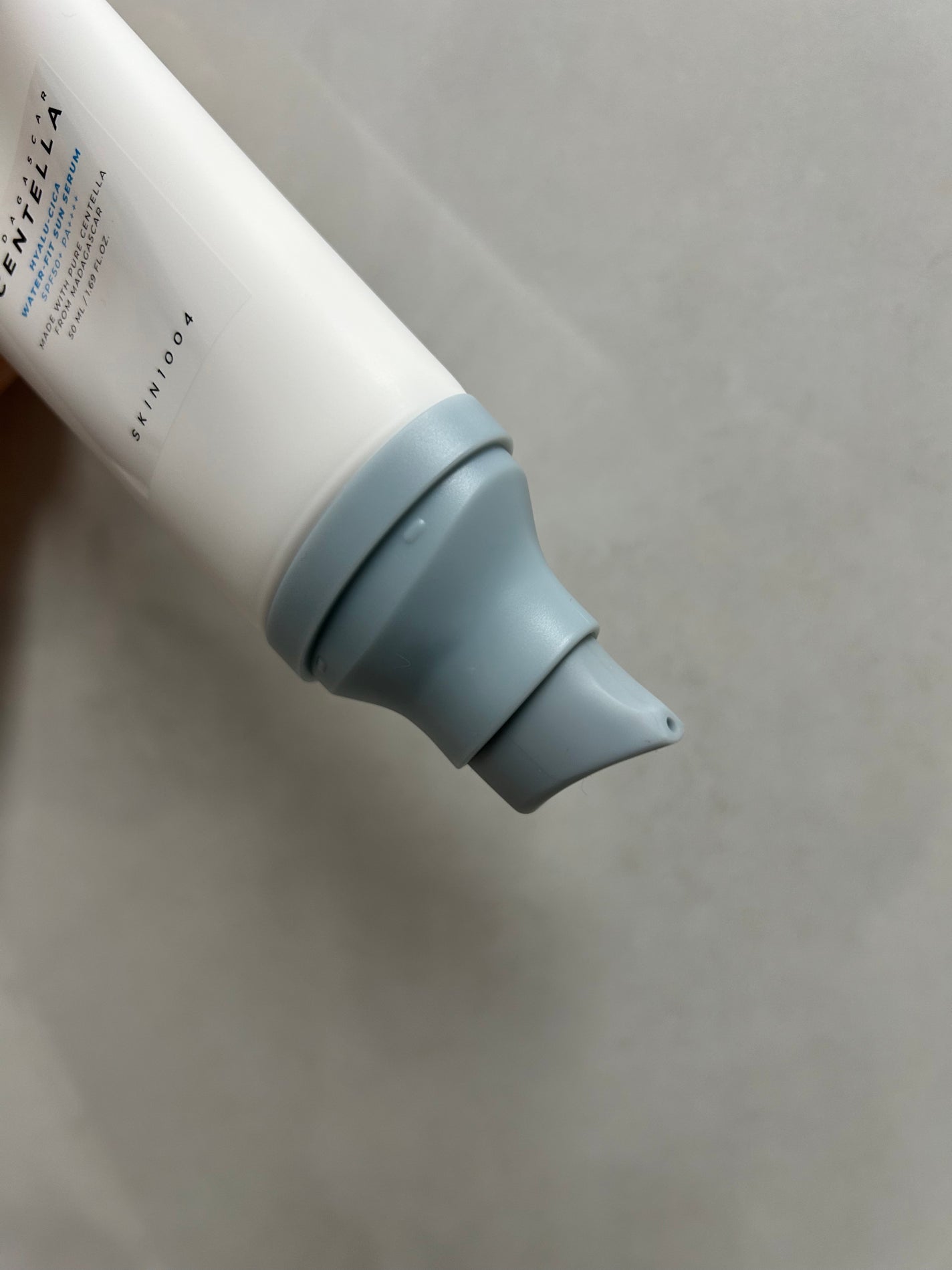 ヒアルーシカ ウォーターフィット サンセラム/SKIN1004/日焼け止めローションを使ったクチコミ(2枚目)