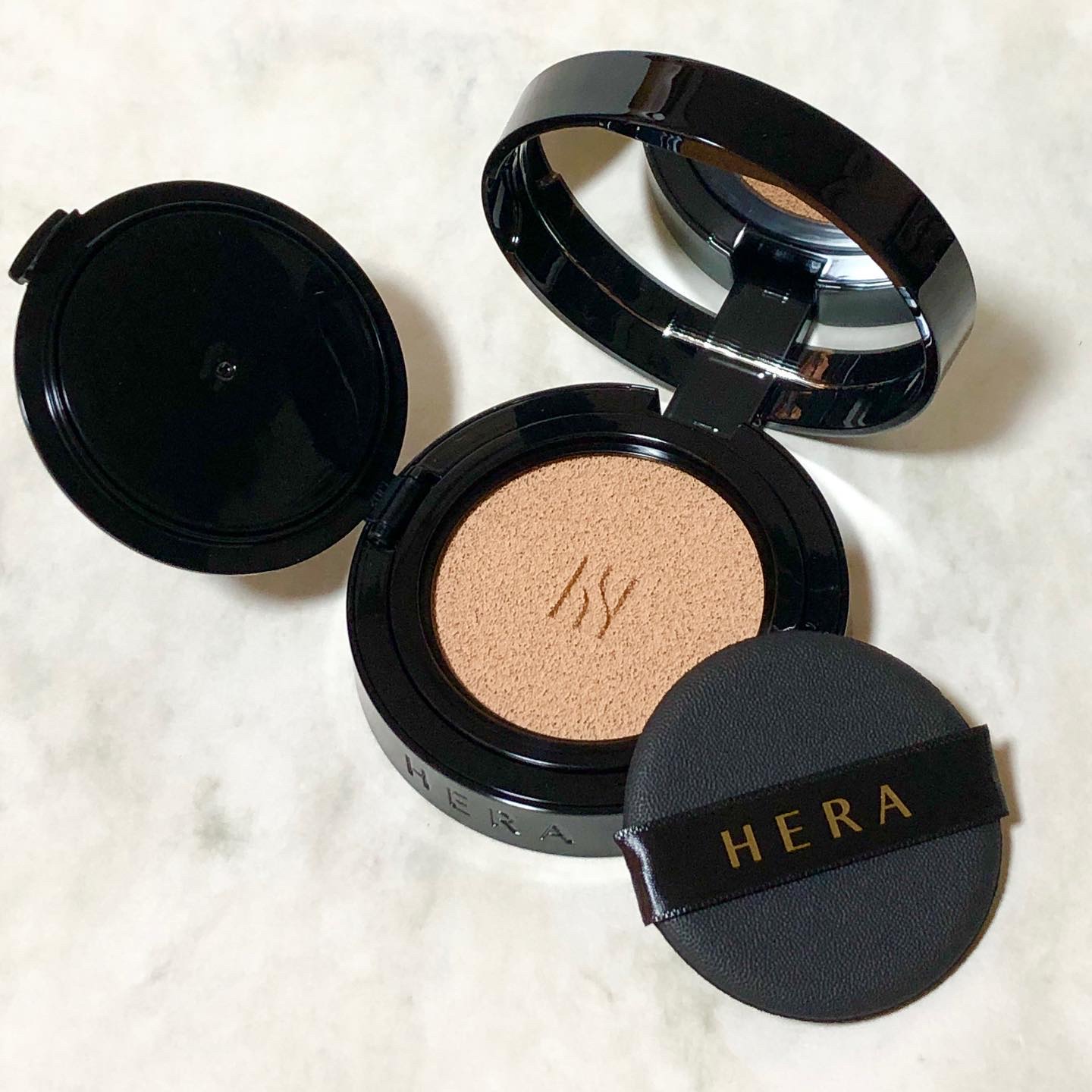 ブラック クッション/HERA/クッションファンデーションを使ったクチコミ（2枚目）