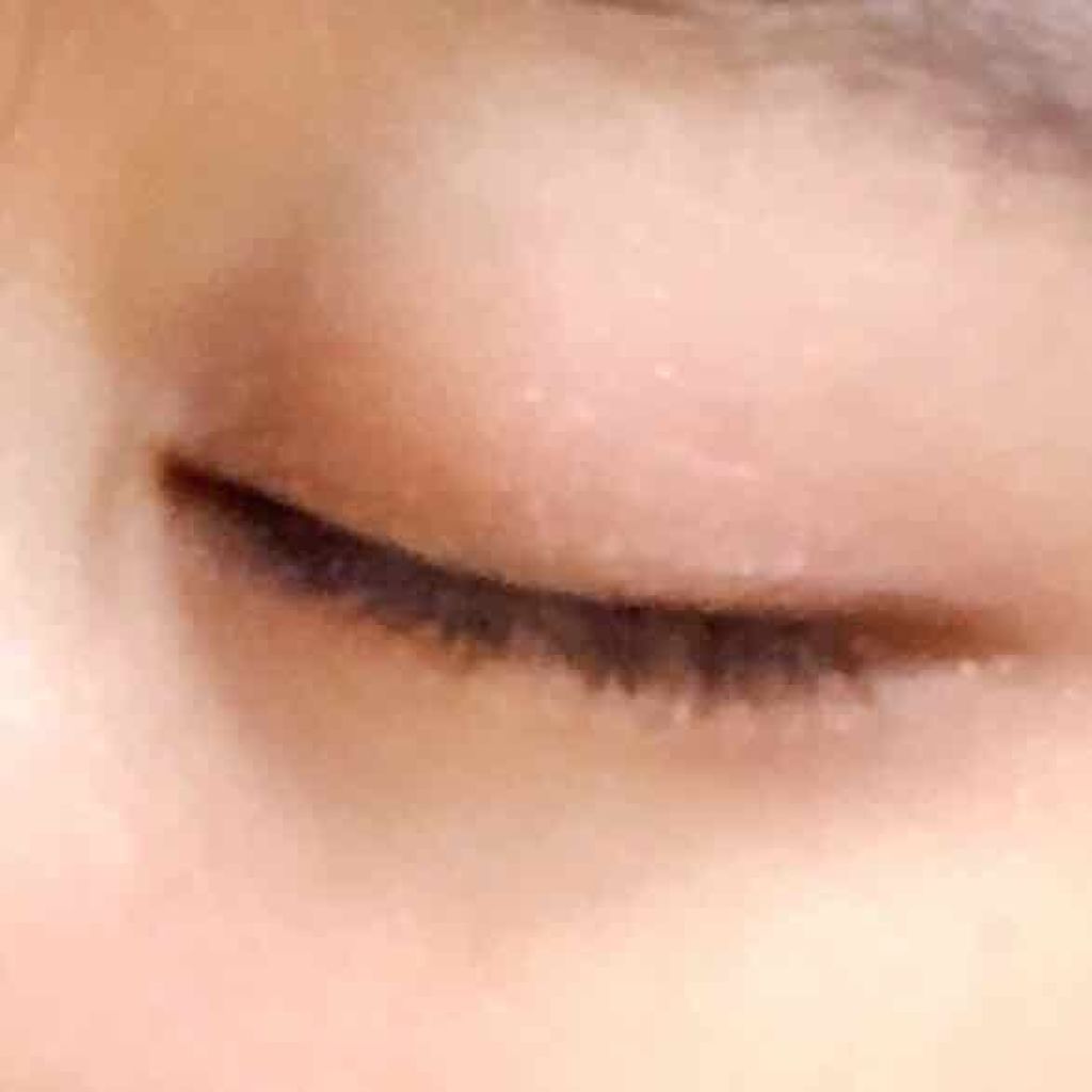 シャドーカスタマイズ/MAJOLICA MAJORCA/単色アイシャドウを使ったクチコミ(2枚目)