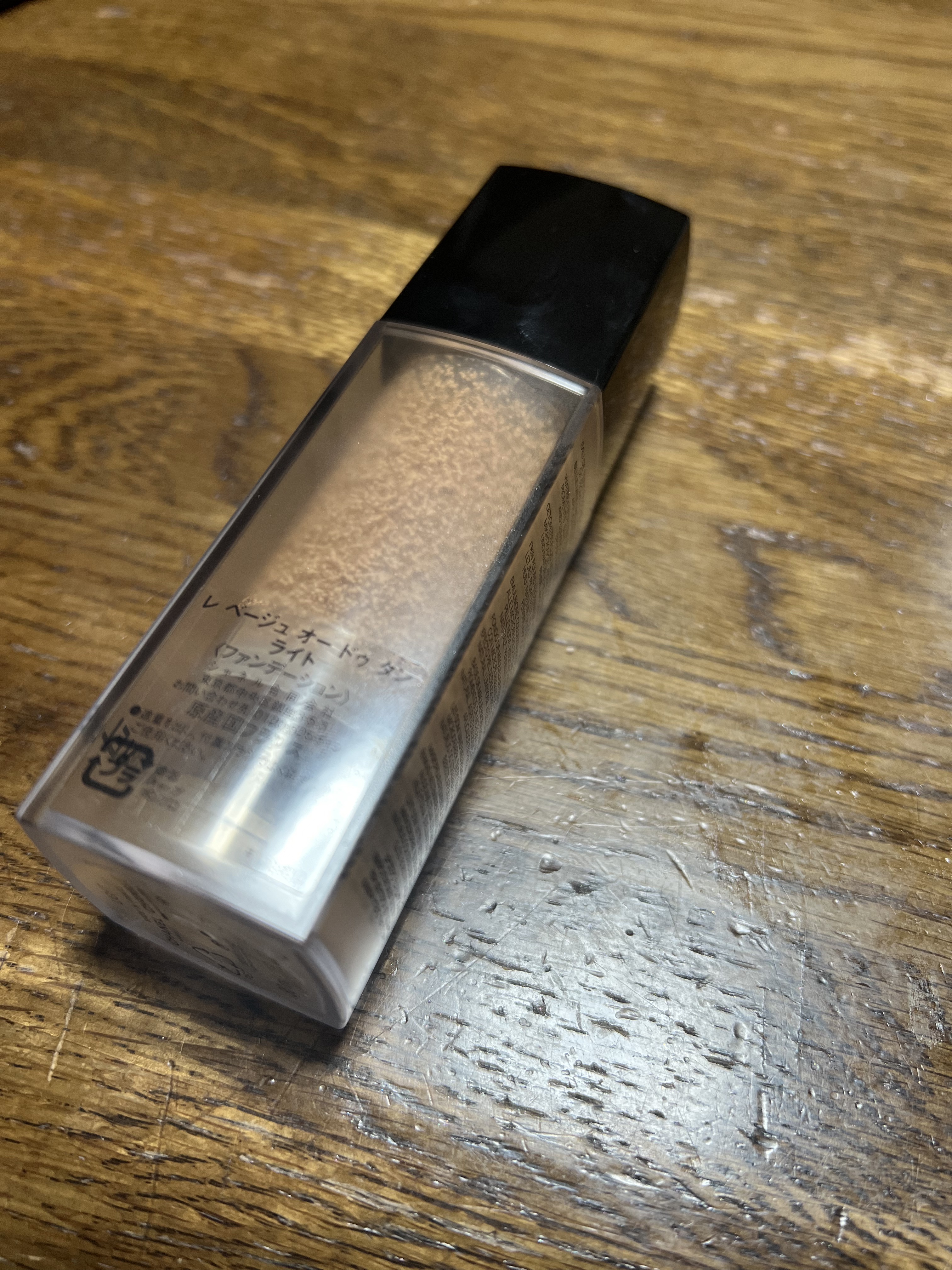 レ ベージュ オー ドゥ タン ライト/CHANEL/クリーム・エマルジョンファンデーションを使ったクチコミ（2枚目）