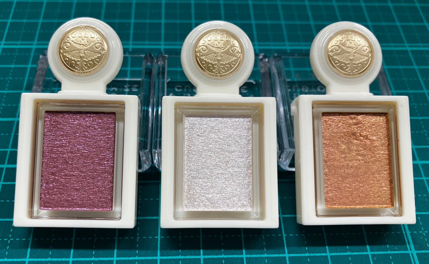 シャドーカスタマイズ (ブリリアントグリッター)/MAJOLICA MAJORCA/グリッターを使ったクチコミ(1枚目)