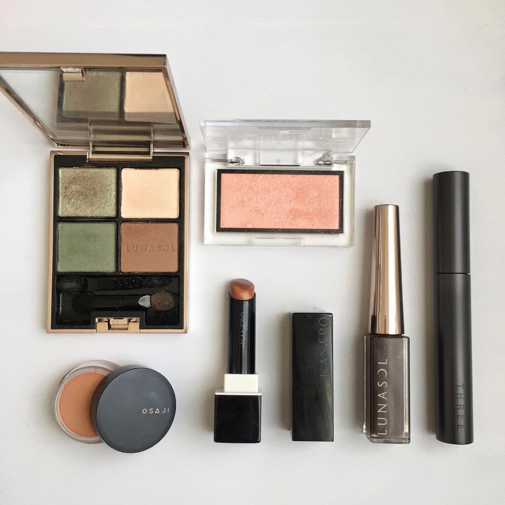 アイカラーレーション/LUNASOL/アイシャドウパレットを使ったクチコミ(1枚目)