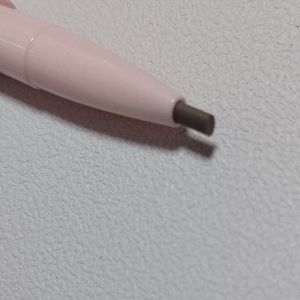 ロケペンアイブロウペンシル/WHOMEE/アイブロウペンシルを使ったクチコミ(2枚目)