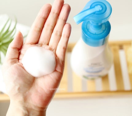 Leivy レイヴィーフォームボディシャンプーゴートミルクのクチコミ「bodycare♡
………
@leivy_japan 
Leivy Naturally
フ.....」(3枚目)