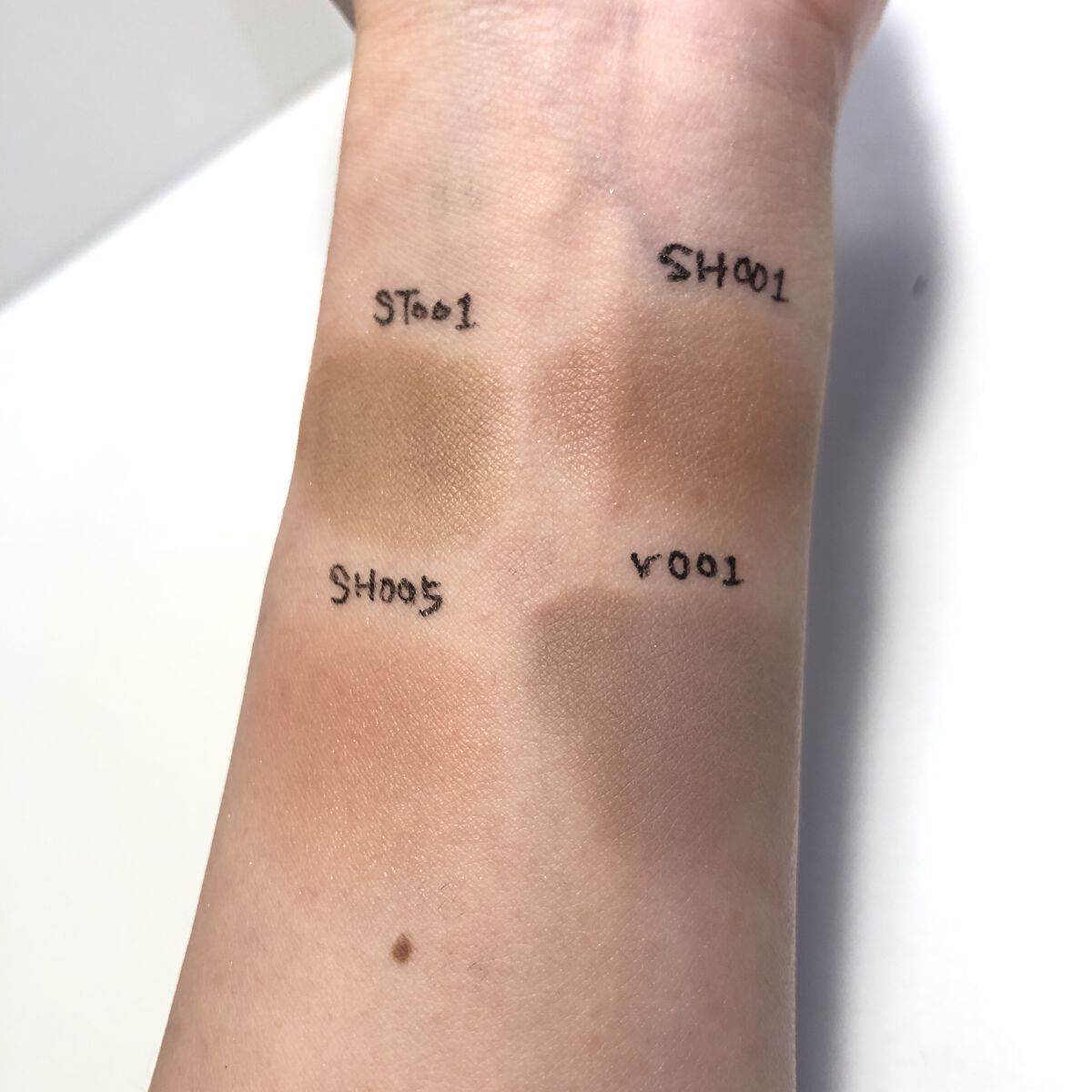 ニューデップスアイシャドウ SH001 クラッシー/hince/単色アイシャドウを使ったクチコミ（3枚目）