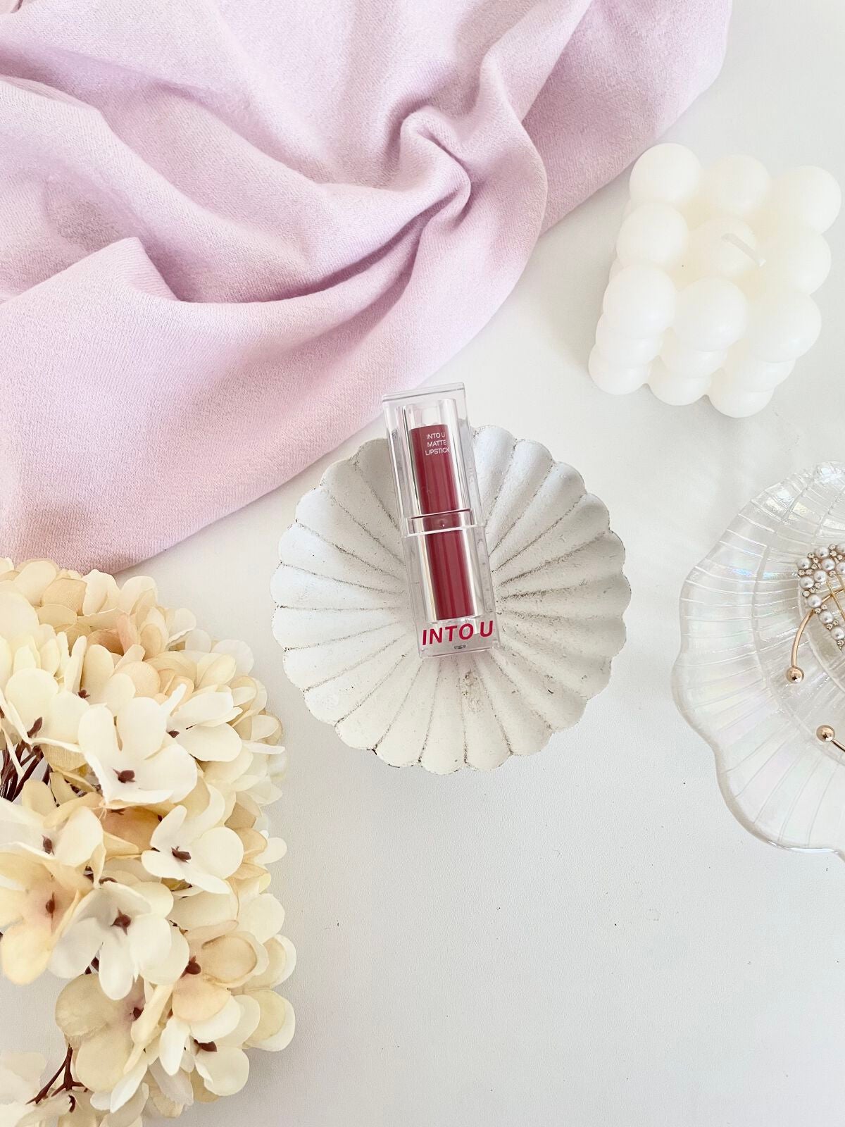 フェザーマットリップスティック/INTO U/口紅を使ったクチコミ(1枚目)