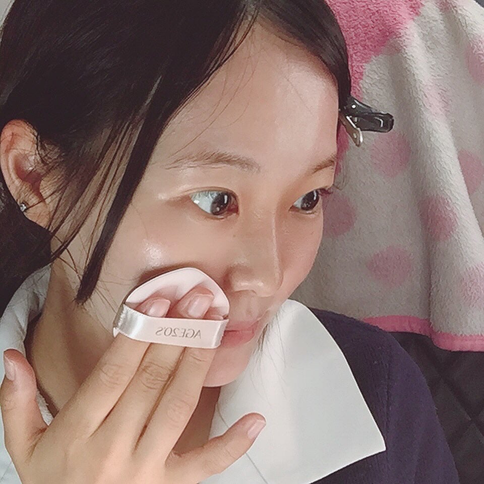 ヴェールヌーディ エッセンスパクトグロウ/AGE20’s/クリーム・エマルジョンファンデーションを使ったクチコミ(5枚目)