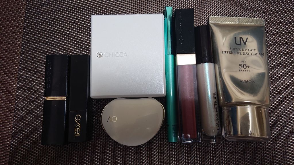 キャビア クローム ヴェイル ライトウェイト リキッド アイカラー 06 オパールセント/ローラ メルシエ/リキッドアイシャドウを使ったクチコミ（1枚目）