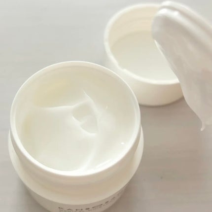 乾燥さん 薬用しっとりクリーム 【医薬部外品】/乾燥さん/フェイスクリームを使ったクチコミ(4枚目)