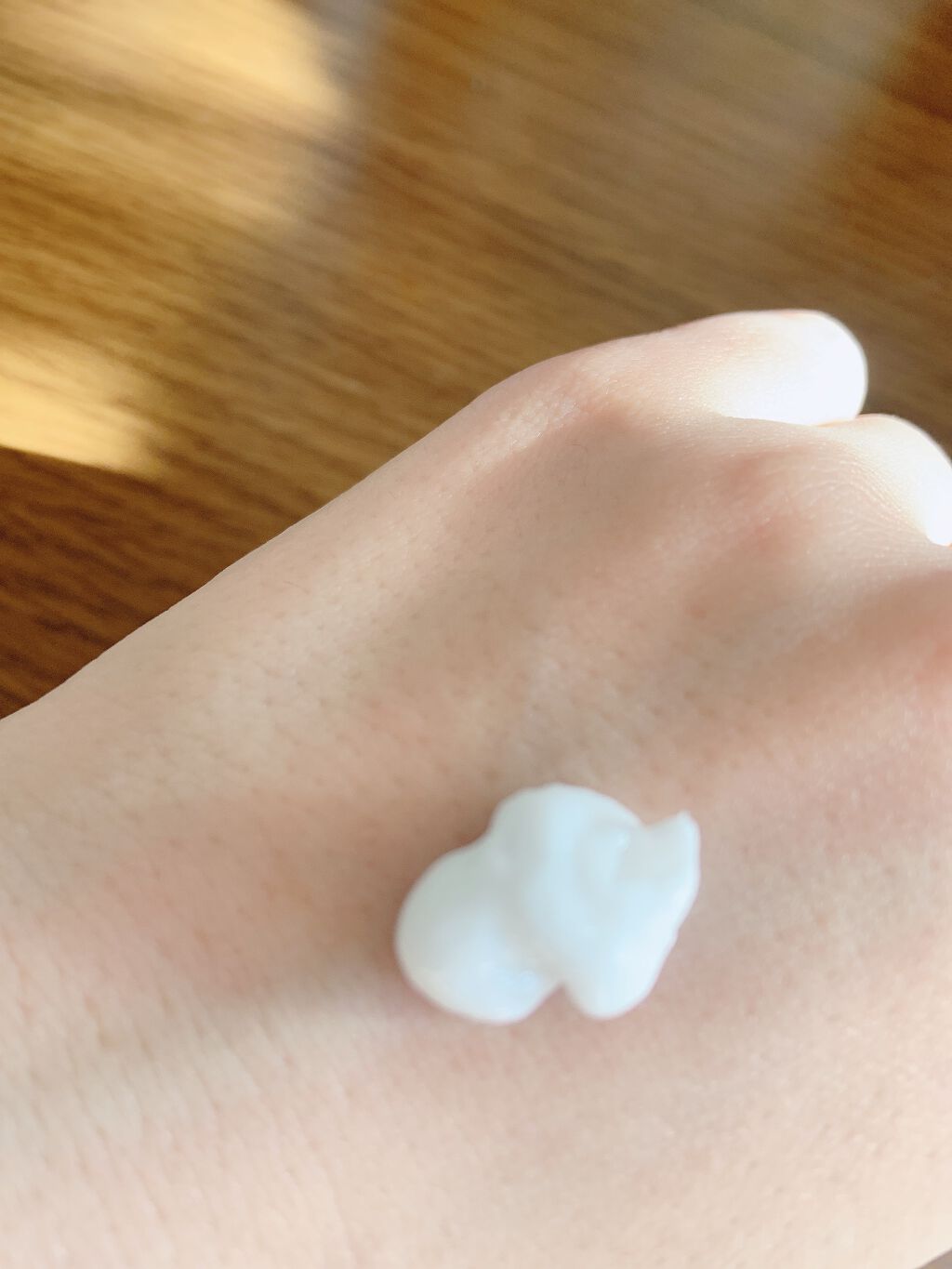 モイスト薬用ハンドクリームUR/ハンドクリームを使ったクチコミ(2枚目)