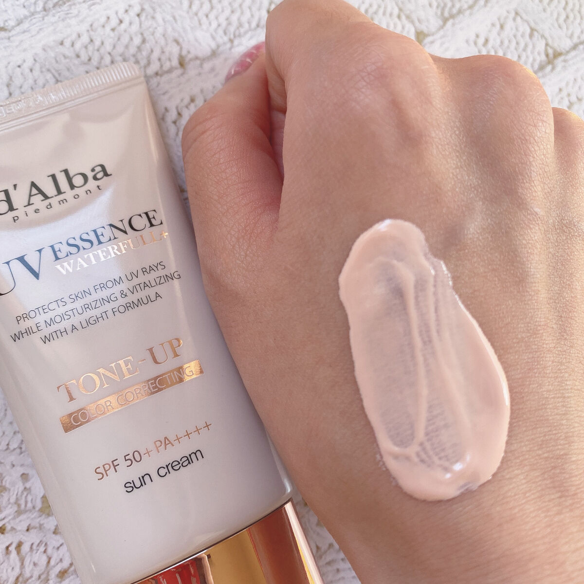 ウォータフルトーンアップサンクリーム/ダルバ/日焼け止めクリームを使ったクチコミ（2枚目）