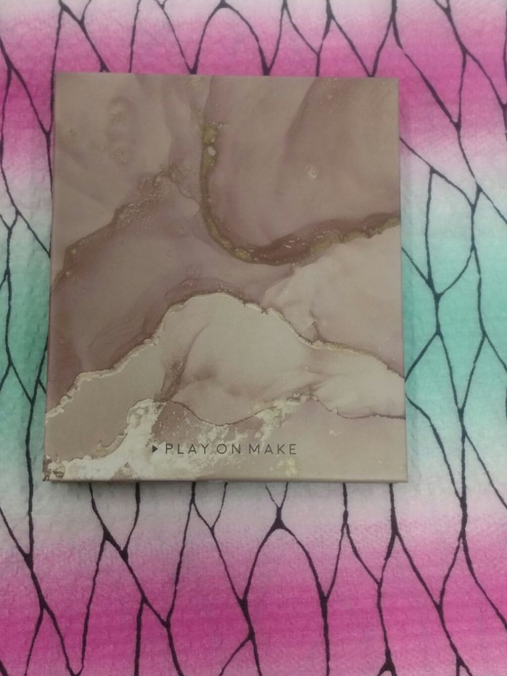 バレンタインボックス/VAVI MELLO/アイシャドウパレットを使ったクチコミ(6枚目)