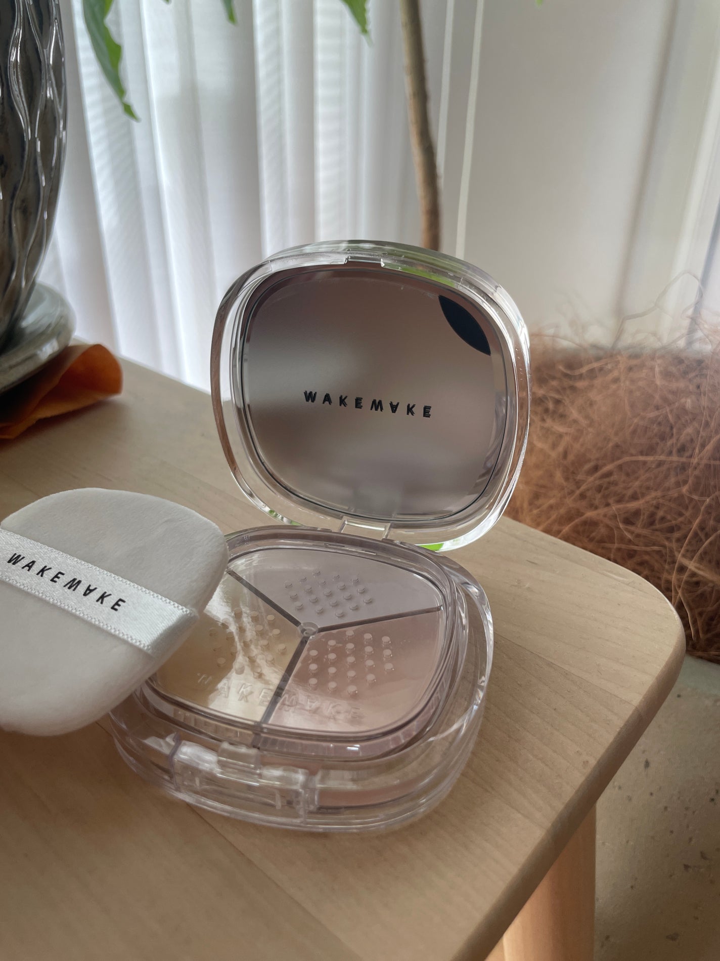 りさ on LIPS 「メガ割💞パウダーWAKEMAKE(ステイフィクサーマルチカラー..」(2枚目)