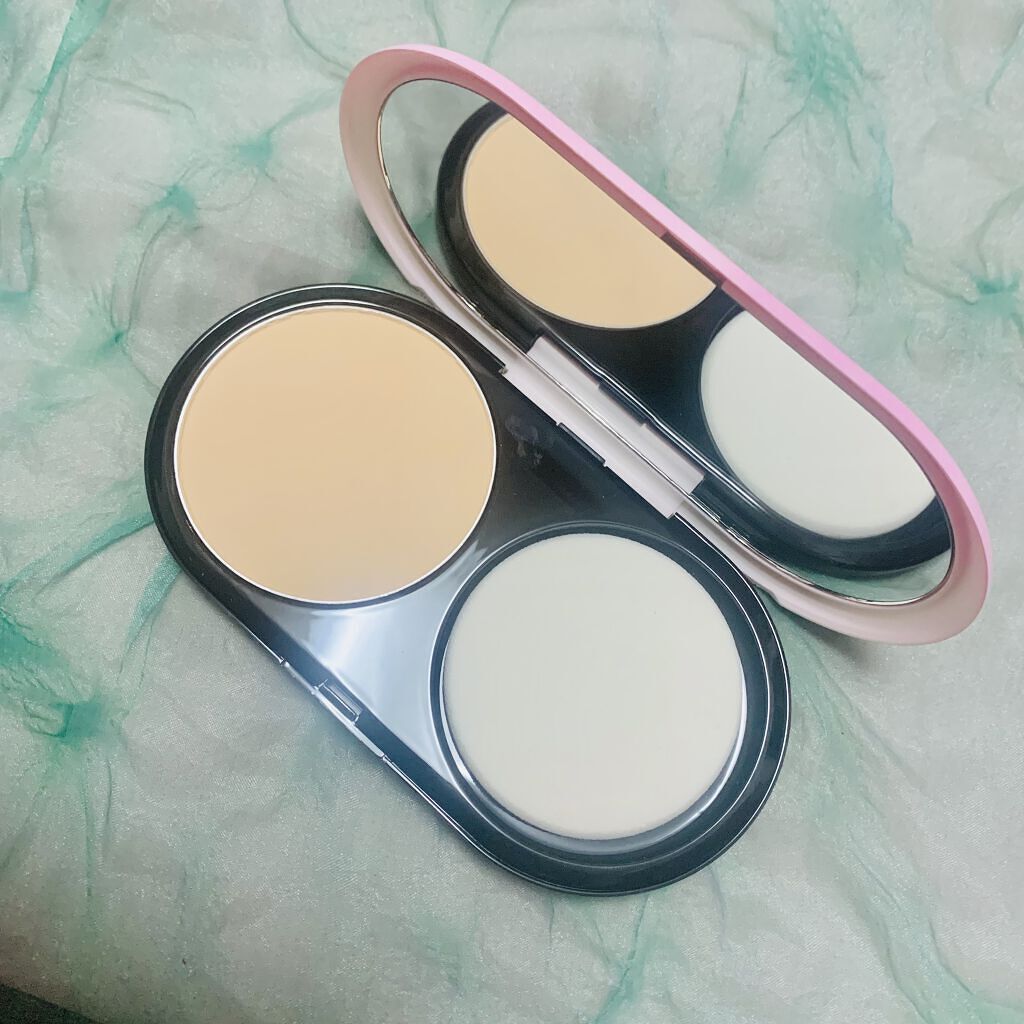 ライトフル C３ ナチュラル シルク パウダーファンデーション/M・A・C/パウダーファンデーションを使ったクチコミ（2枚目）