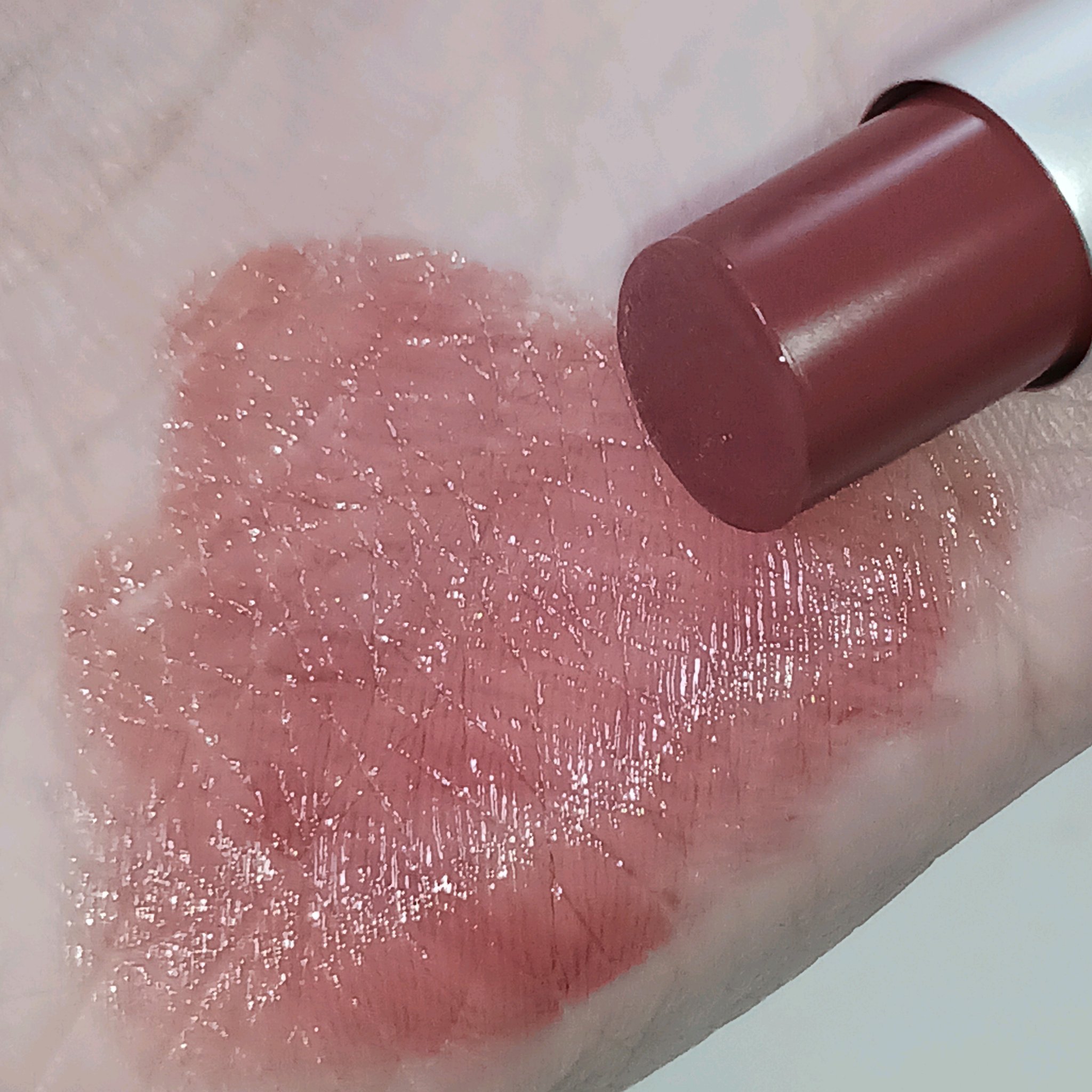 ラスティング フィニッシュ クリーミィモイスト リップスティック 006 やさしく包むミルクブラウン/リンメル ロンドン/口紅を使ったクチコミ（3枚目）