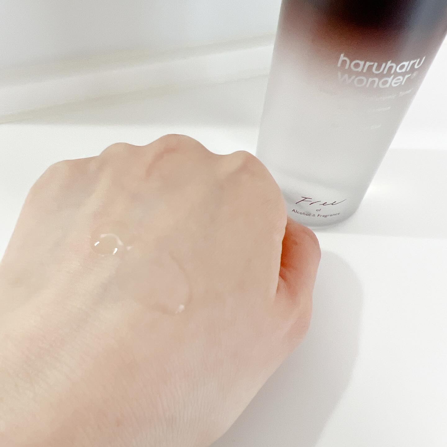 haruharu wonder ブラックライス10ヒアルロニッククリームのクチコミ「＼ ブラックライスエキスでうるおいのある輝く素肌へ！ ／

今回ご紹介するのは、
haruha.....」（2枚目）