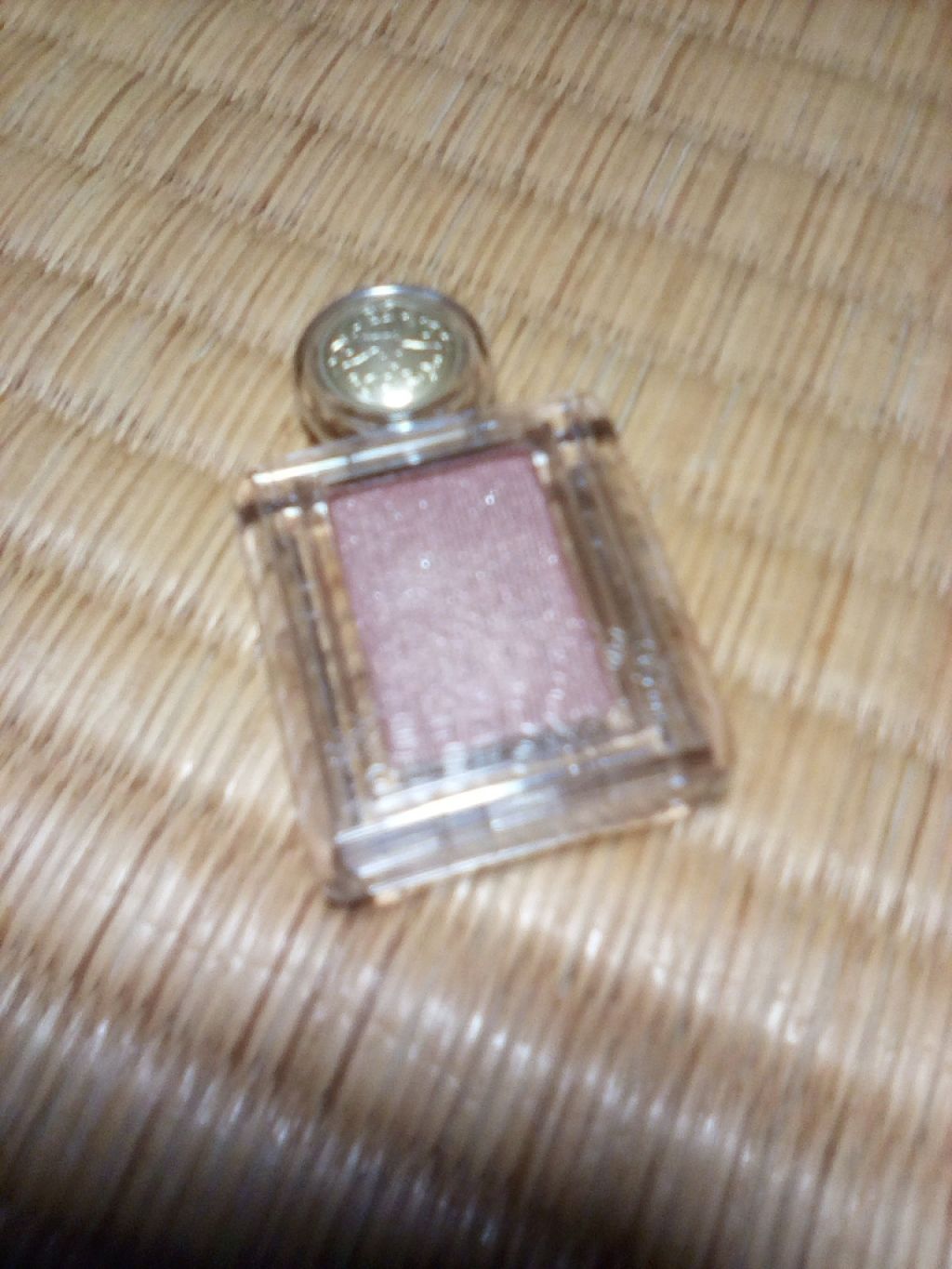 シャドーカスタマイズ/MAJOLICA MAJORCA/単色アイシャドウを使ったクチコミ(2枚目)