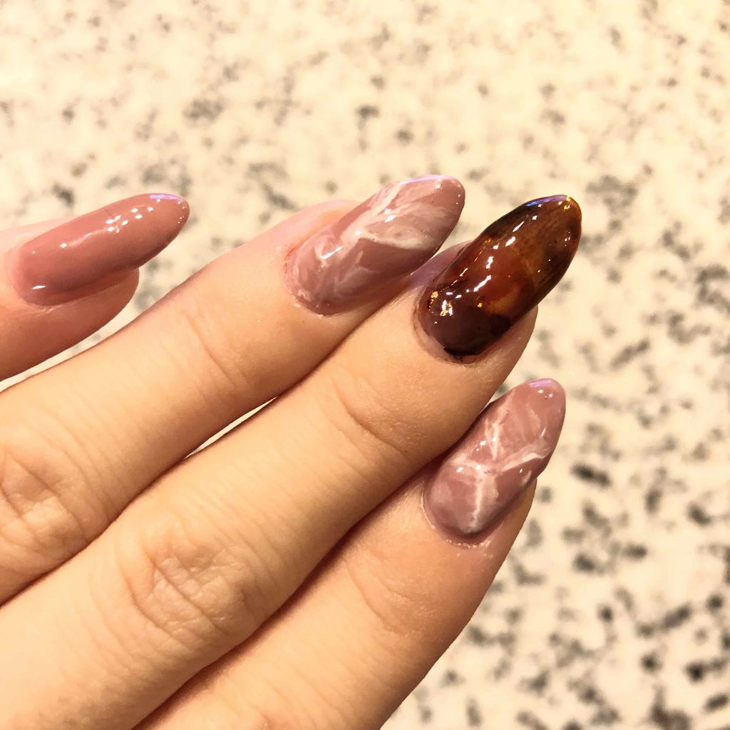 y san on LIPS 「#シンプル秋ネイルセルフジェルで大理石柄💅このピンクブラウンが..」(2枚目)
