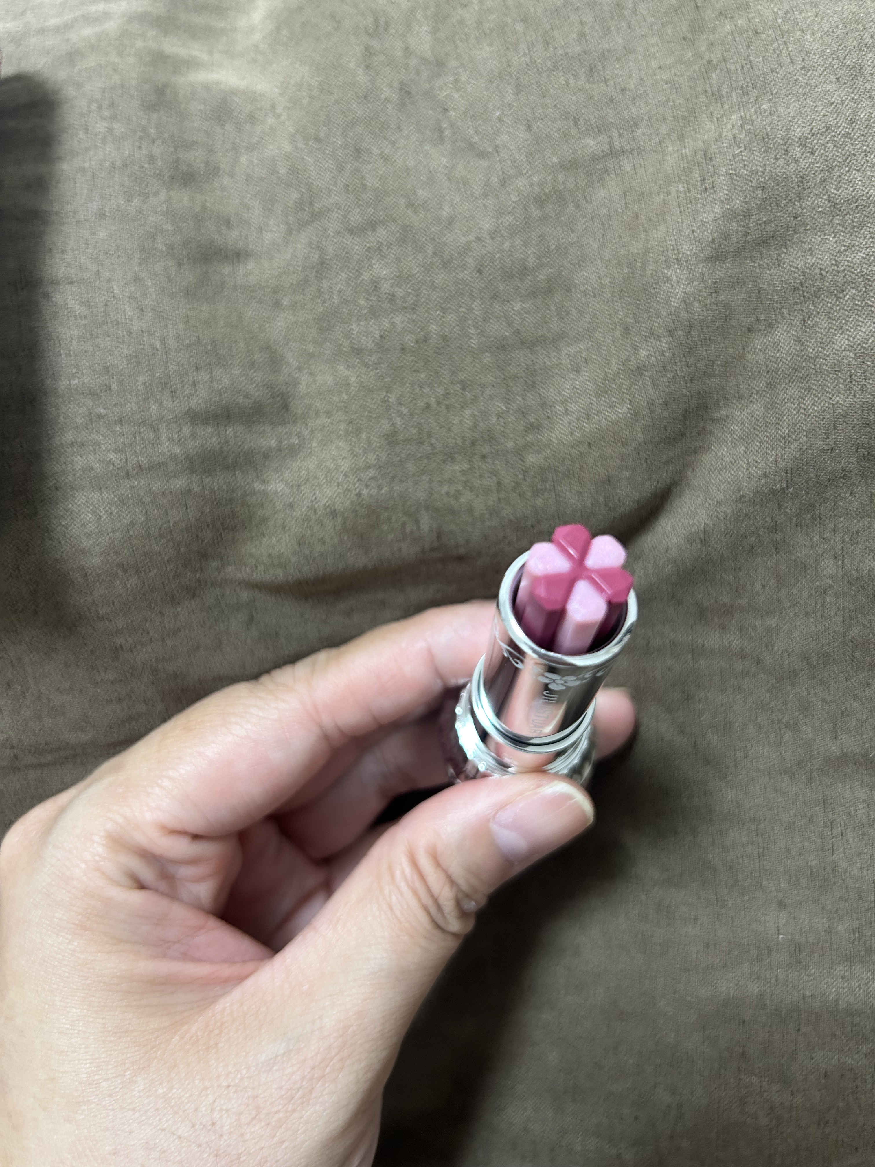 ジルスチュアート ブルーム リップ キャンディ 10 classy dahlia/JILL STUART/口紅を使ったクチコミ（2枚目）