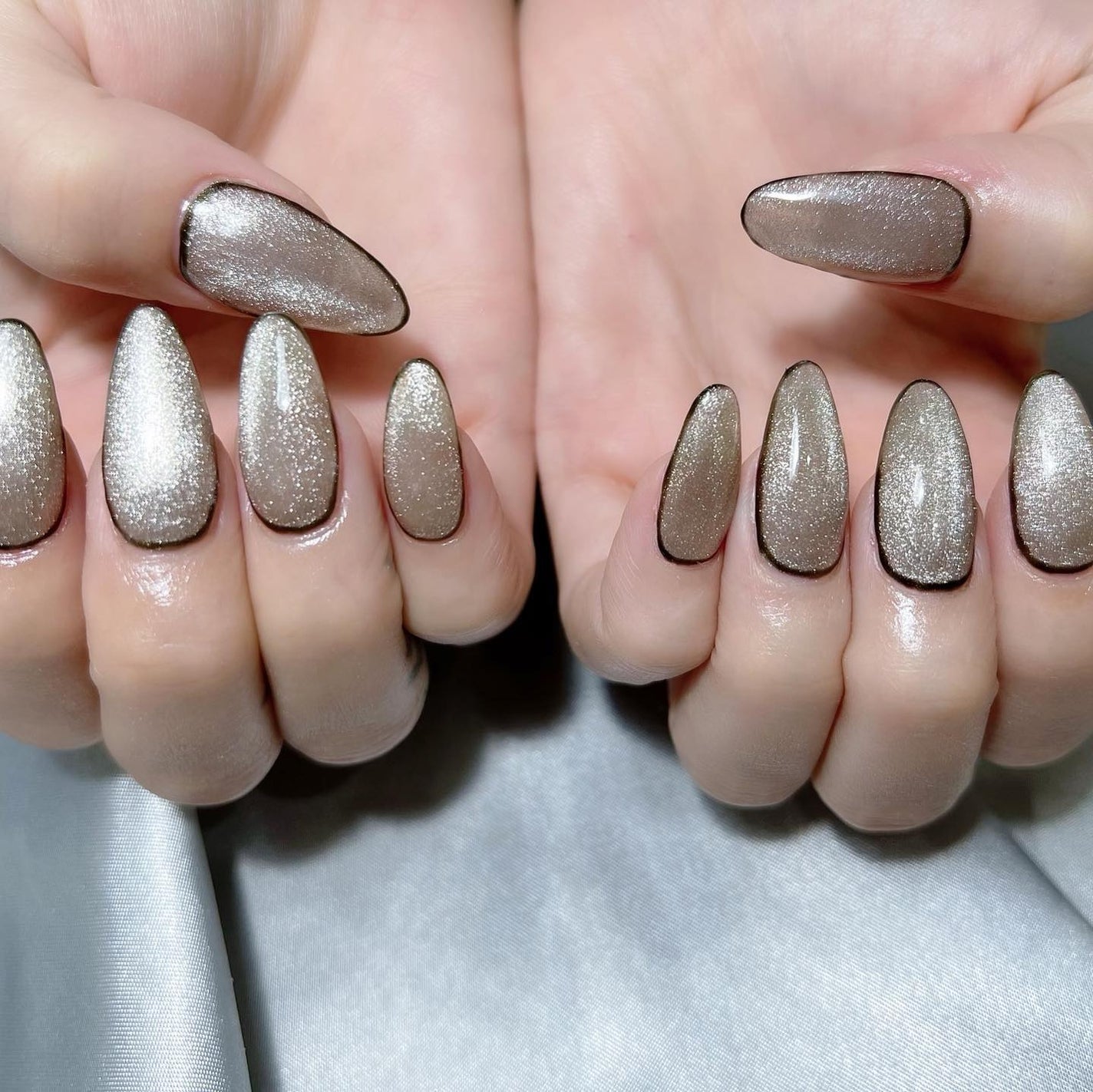 なかやまちえこ on LIPS 「magnetic.⠀⠀@reno_vocal⠀#nail#na..」(3枚目)