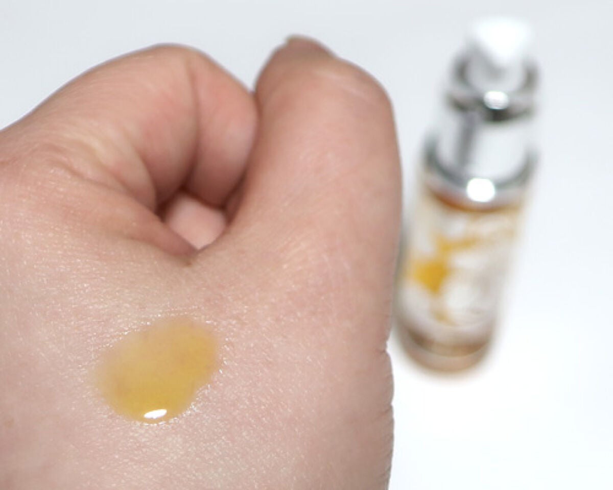 hammy11762 on LIPS 「黄色い色のオイルです。さらっとした伸びのいいテクスチャーで、肌..」(2枚目)