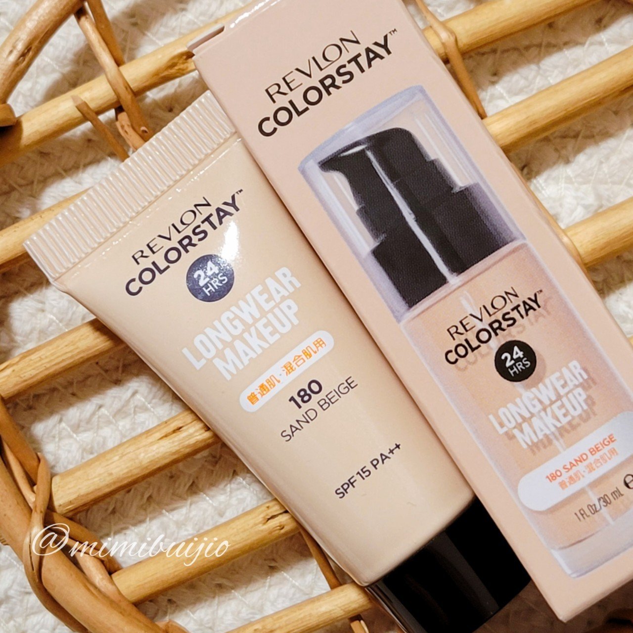 カラーステイ ロングウェア メイクアップ 180 サンド ベージュ/REVLON/リキッドファンデーションを使ったクチコミ（2枚目）