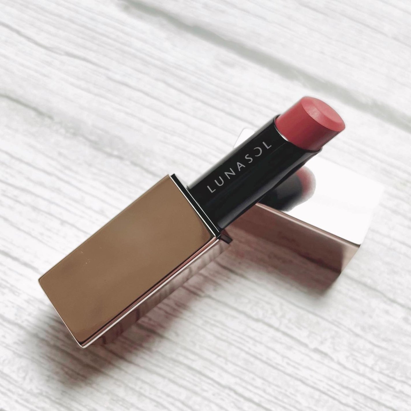 プランプメロウリップス サテン/LUNASOL/口紅を使ったクチコミ(2枚目)