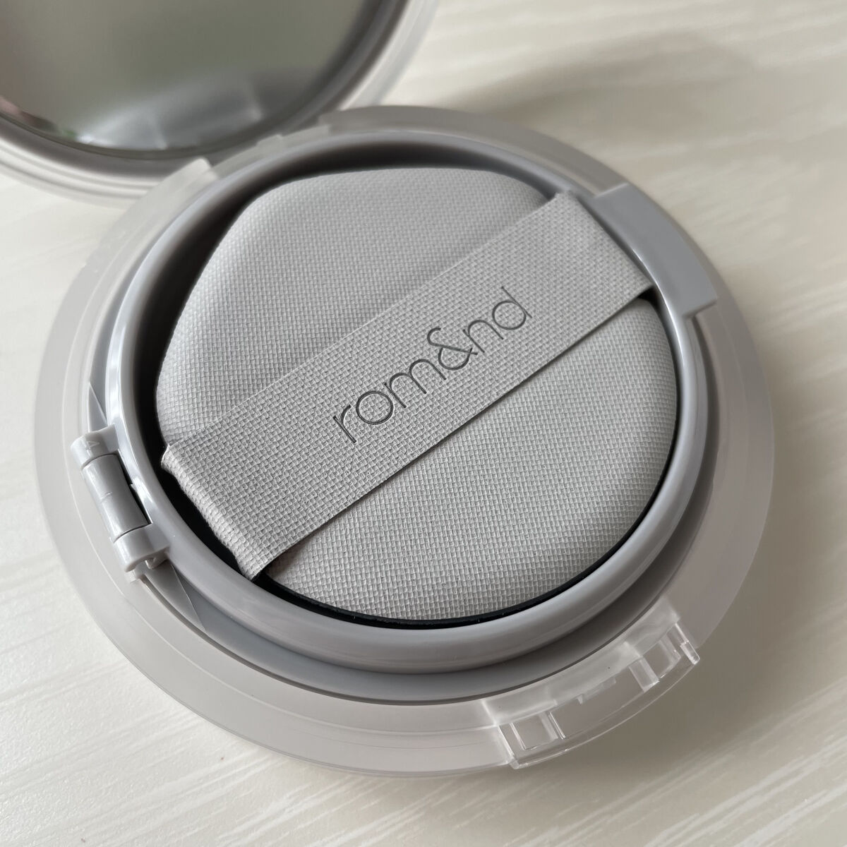 ヌーゼロクッション 03 ナチュラル 21/rom&nd/クッションファンデーションを使ったクチコミ（2枚目）