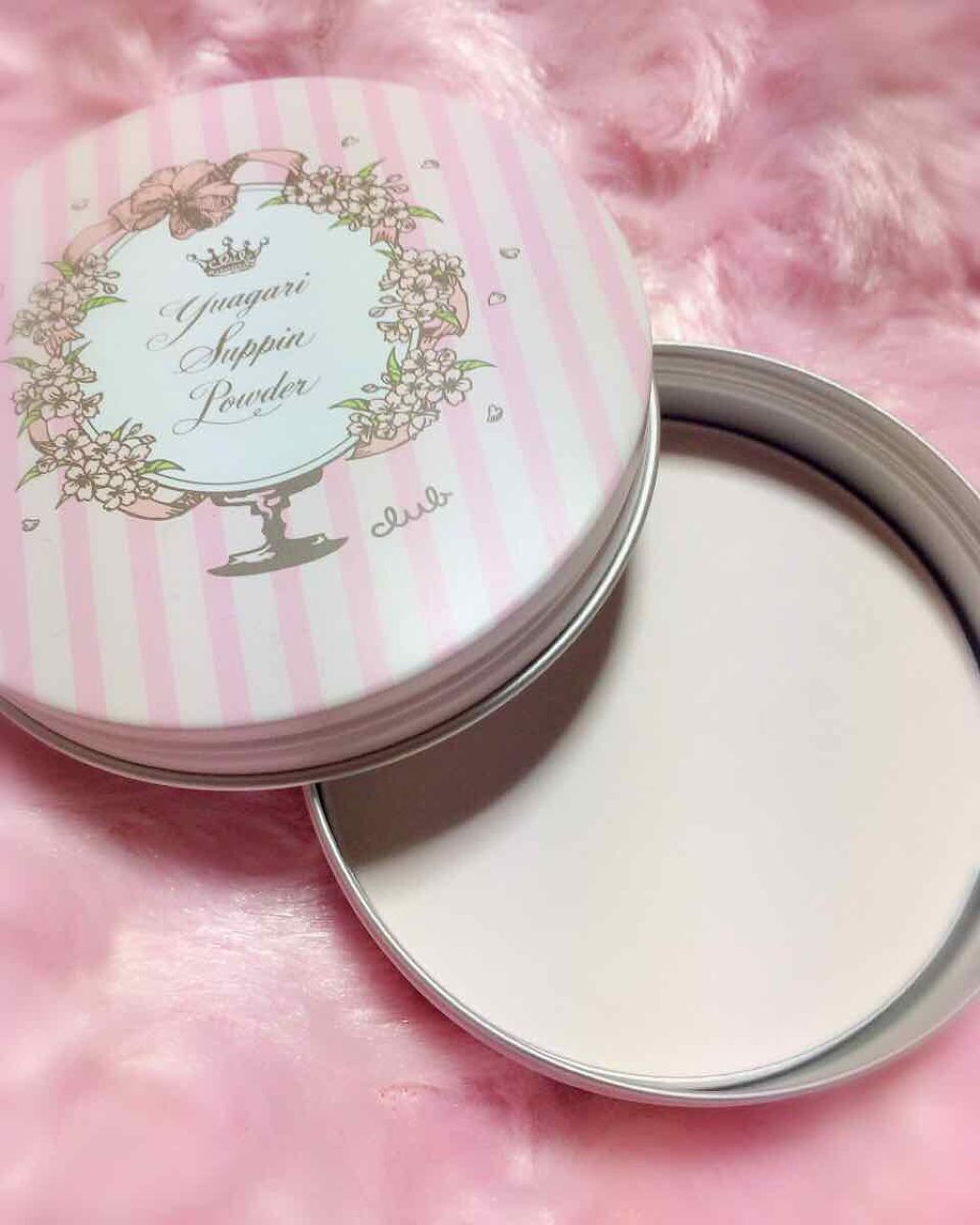 すっぴんパウダー B サクラスウィートソローの香り 2022/クラブ/プレストパウダーを使ったクチコミ(2枚目)