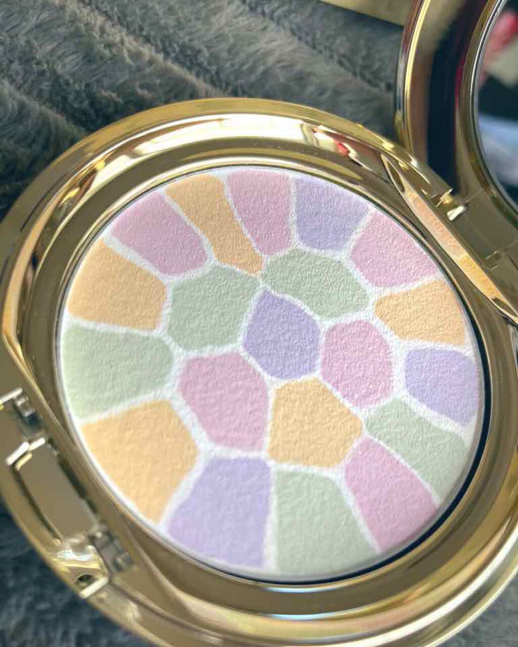 ラ プードル オートニュアンス/Elégance/プレストパウダーを使ったクチコミ（2枚目）