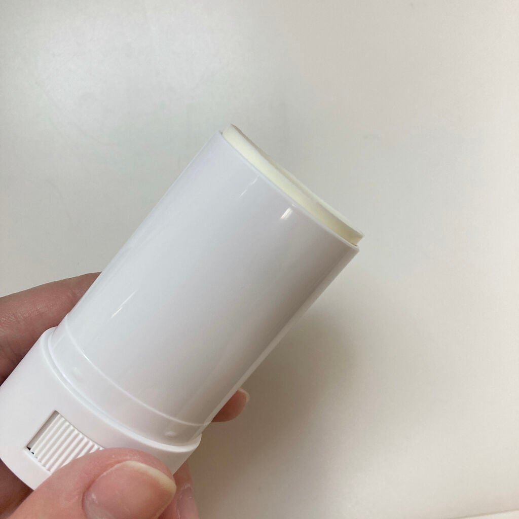 岩菊サラサラ サンスティック/HANYUL(ハンユル)/日焼け止めスティックを使ったクチコミ(2枚目)