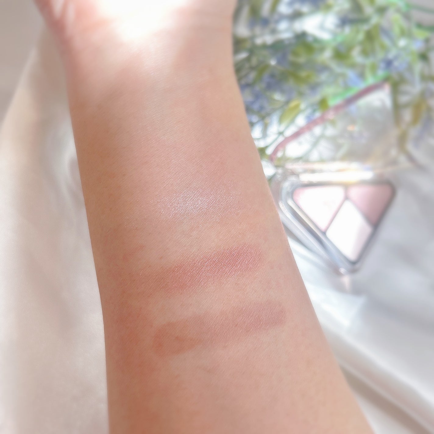 エッセンシャル シャドウ タップ/CLIO/アイシャドウパレットを使ったクチコミ(3枚目)