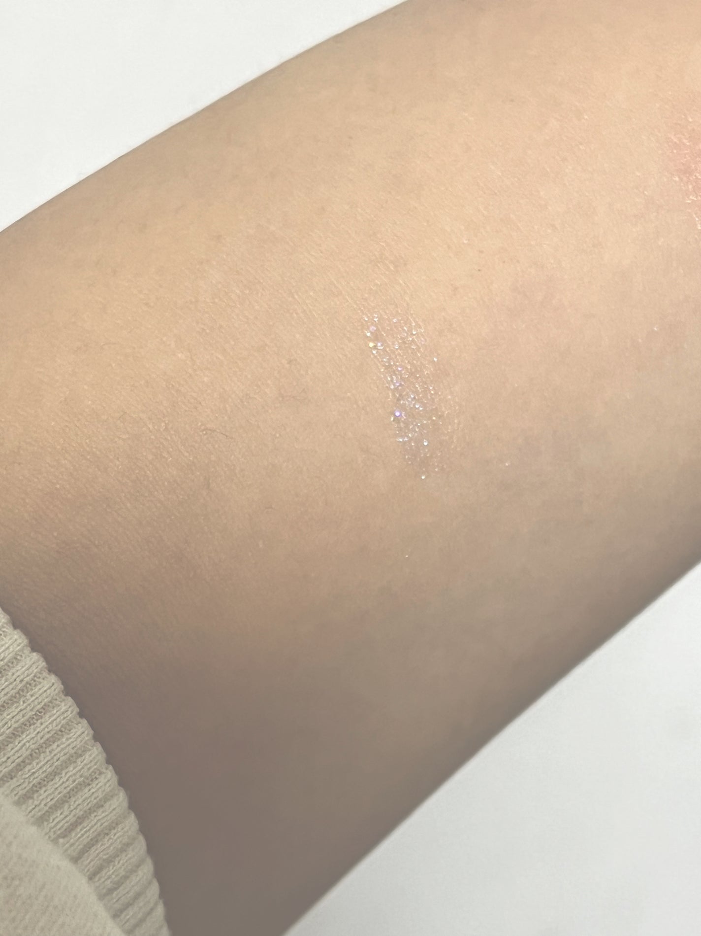 リキッド グリッター シャドウ/rom&nd/グリッターを使ったクチコミ(4枚目)