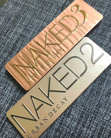 URBAN DECAY⭐️NAKED2&3⭐️
見てるだけでテンションがあがる😆❤️
どの色をかわいすぎる❤️❤️

グラデーションがとってもつくりやすいです。粉落ちなし、長時間きれいに発色し続けてくれ