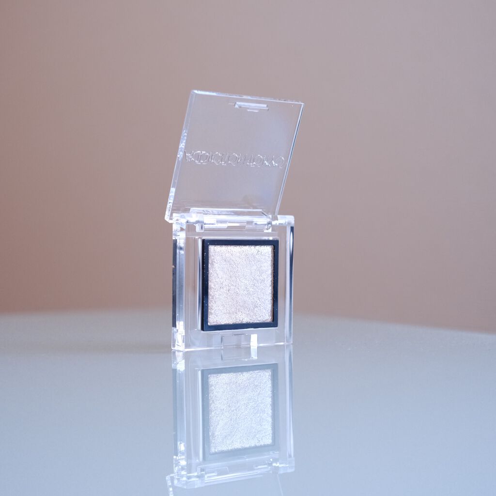 アディクション ザ アイシャドウ スパークル/ADDICTION/単色アイシャドウを使ったクチコミ（1枚目）
