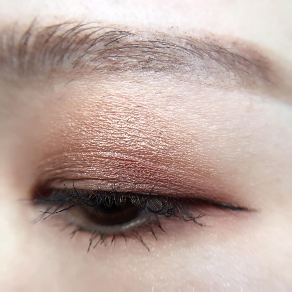 あゆみ on LIPS 「・\#todaysmake/・アイシャドウ☑@zoevacos..」(4枚目)