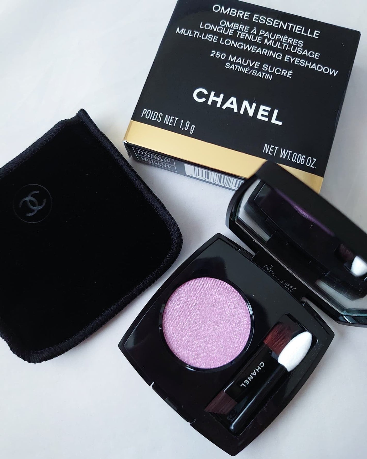 限定 シャネル オンブルエサンシエル 250 モーヴシュクレ オンブル エサンシエル 250 モーヴ シュクレ / CHANEL(シャネル