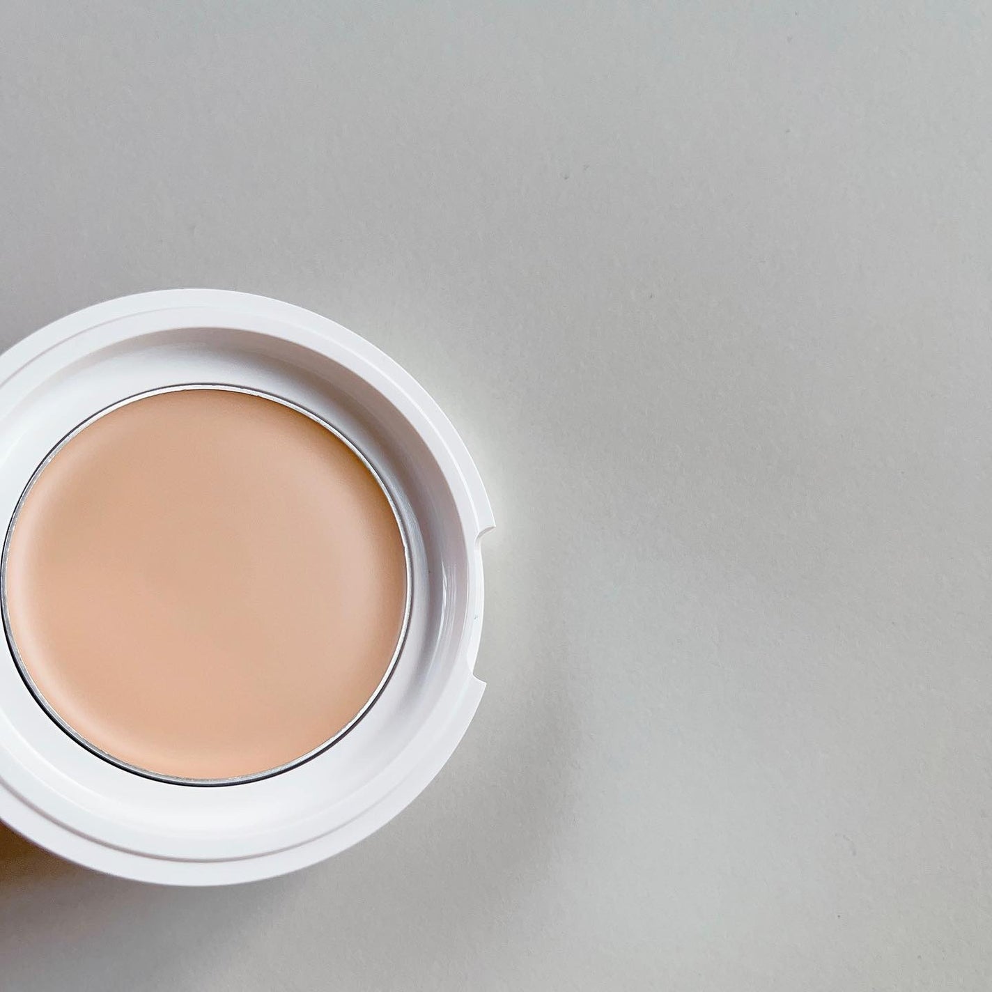 リズムシームレスウェア/TWANY/化粧下地を使ったクチコミ(3枚目)