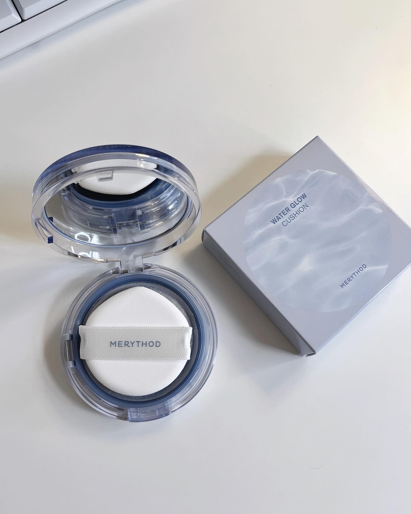 ウォーター光彩クッション /MERYTHOD/クッションファンデーションを使ったクチコミ（2枚目）