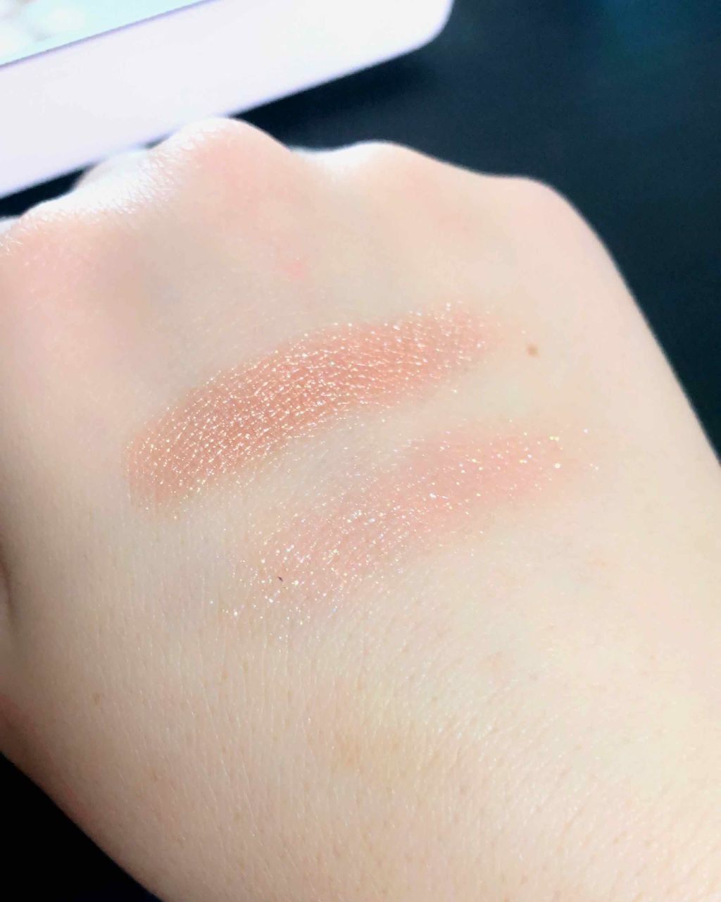 プリズム エアー シャドウ/CLIO/単色アイシャドウを使ったクチコミ（2枚目）