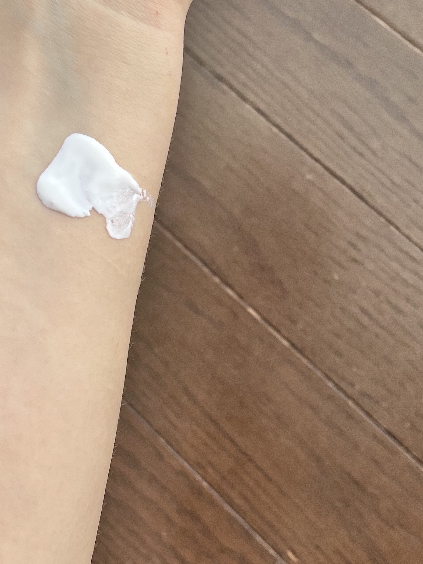 ビオレUV アクアリッチ ウォータリーホールドクリーム（水肌記憶UV）/ビオレ/日焼け止めクリームを使ったクチコミ（2枚目）